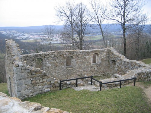 CHâTEAU DE MONTFAUCON